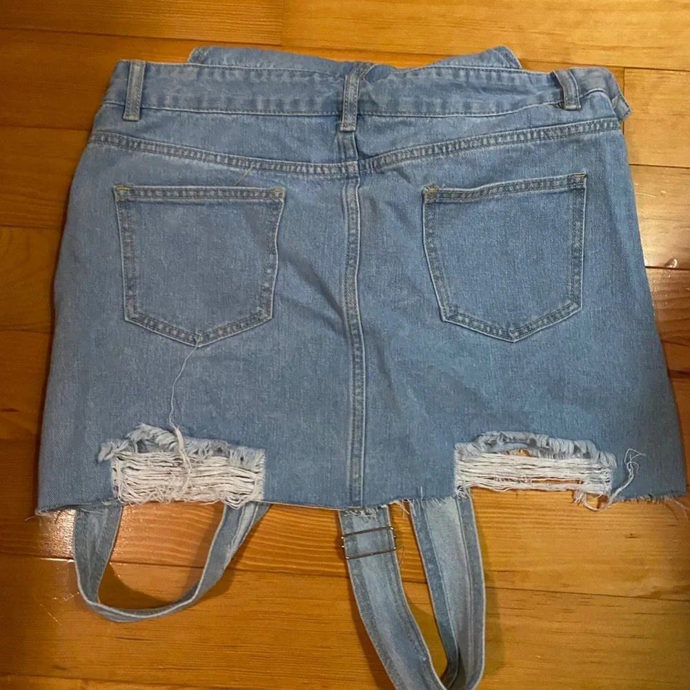 - Denim Overall Skirt - Picture 4 of 6
